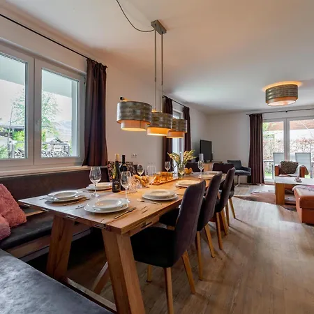 Miranda I * Τσελ αμ Ζέε